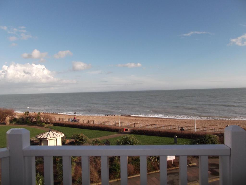 Pebble Beach B&B Eastbourne Room photo