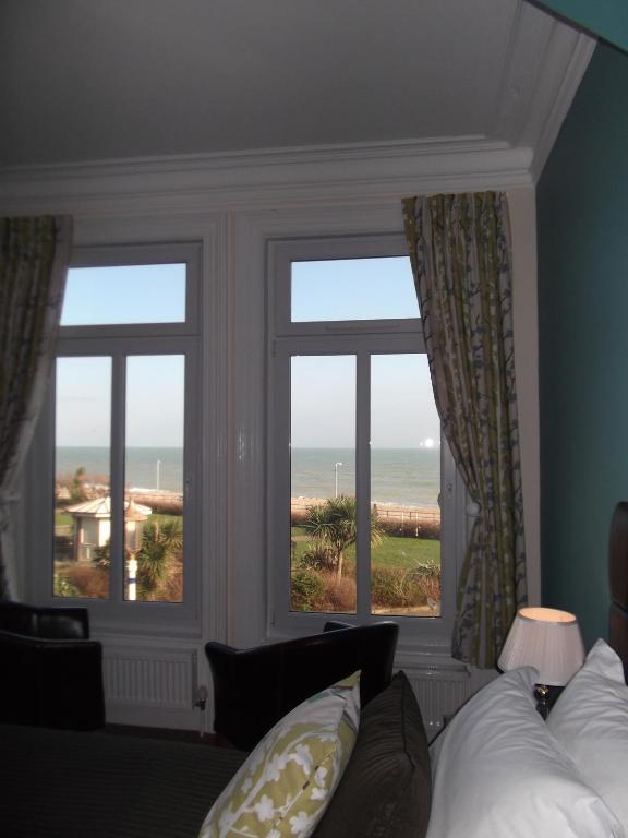 Pebble Beach B&B Eastbourne Room photo