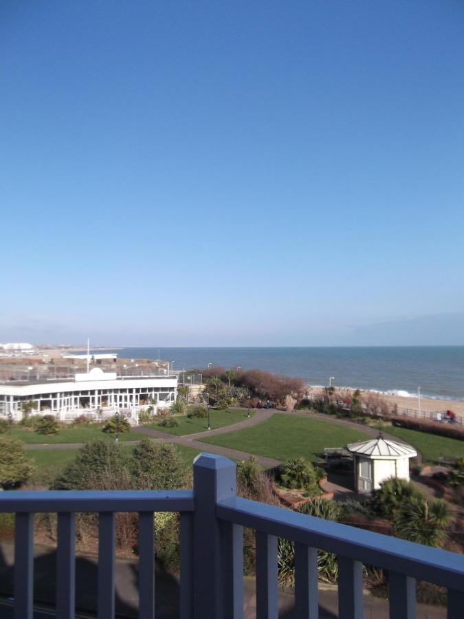 Pebble Beach B&B Eastbourne Exterior photo